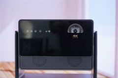 镜头还可供给0.98-1.6:1的影院级透射比